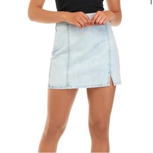 🆕 True Craft Denim Mini Skirt